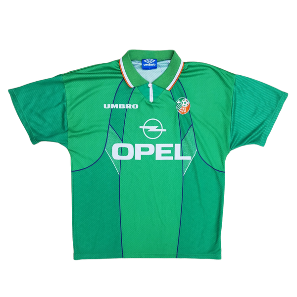 Front of vintage 1995 Ireland football shirt