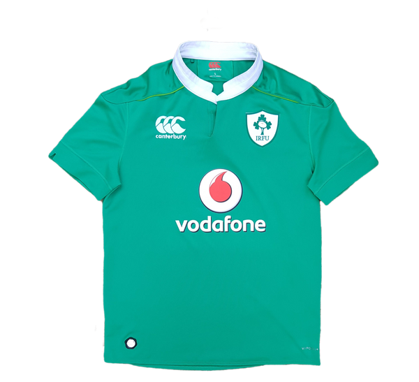 Front of vintage 2016/17 Ireland Rugby Jersey