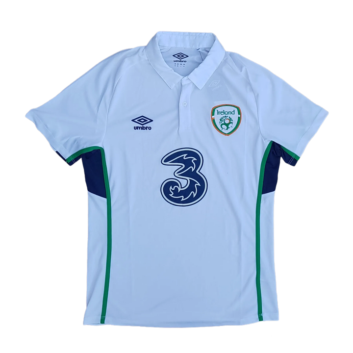 Front of 2014 Ireland soccer Away Shirt 
