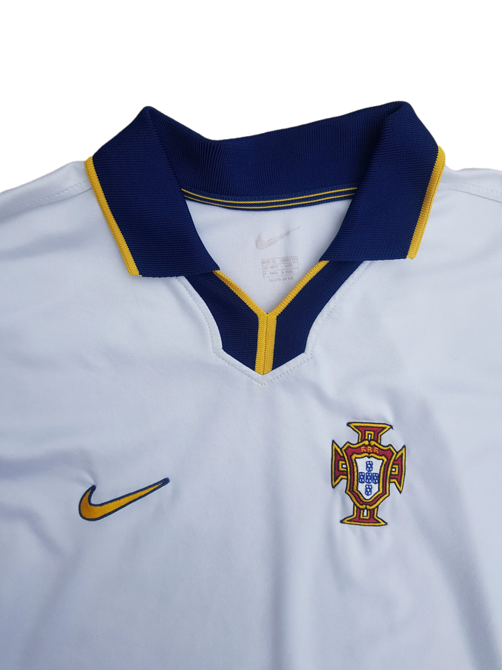 Collar on 1998/00 Portugal Away Shirt
