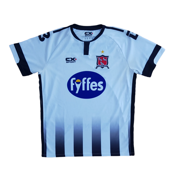 front of 2018/19 Dundalk FC Shirt