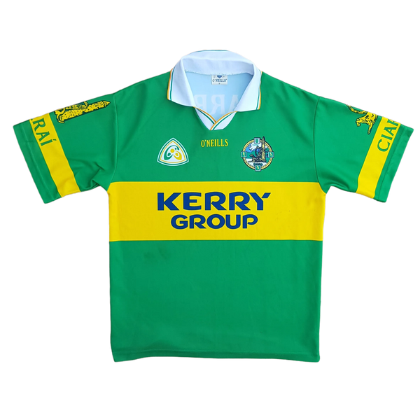 Front of retro vintage 2000/02 Kerry GAA Jersey 