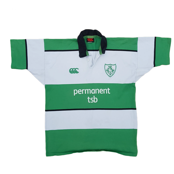 front of classic 2000/01 Ireland Rugby Jersey 