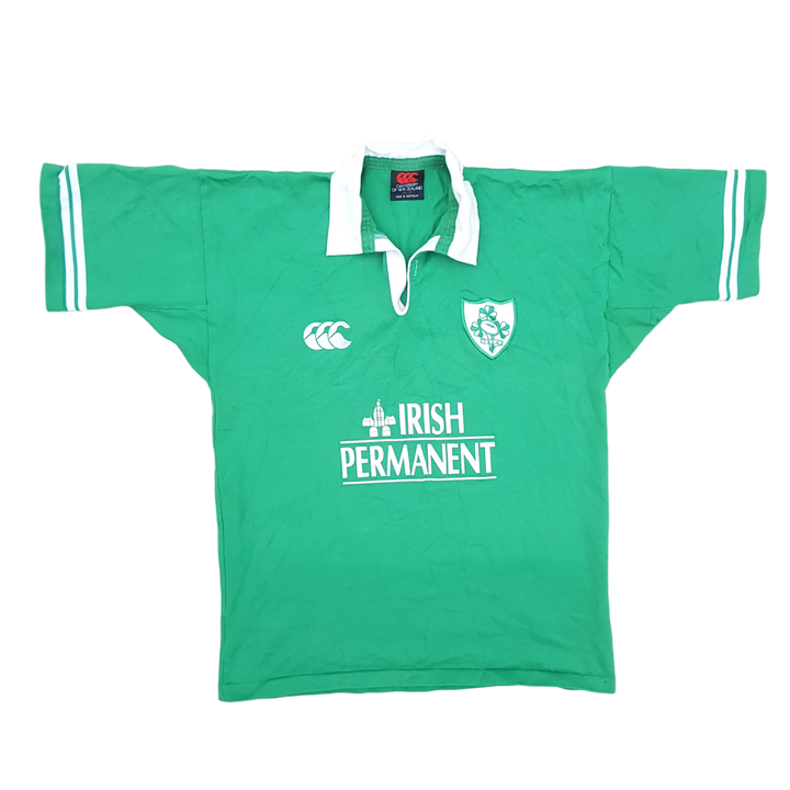 Front of vintage 2000/01 Ireland Rugby Jersey