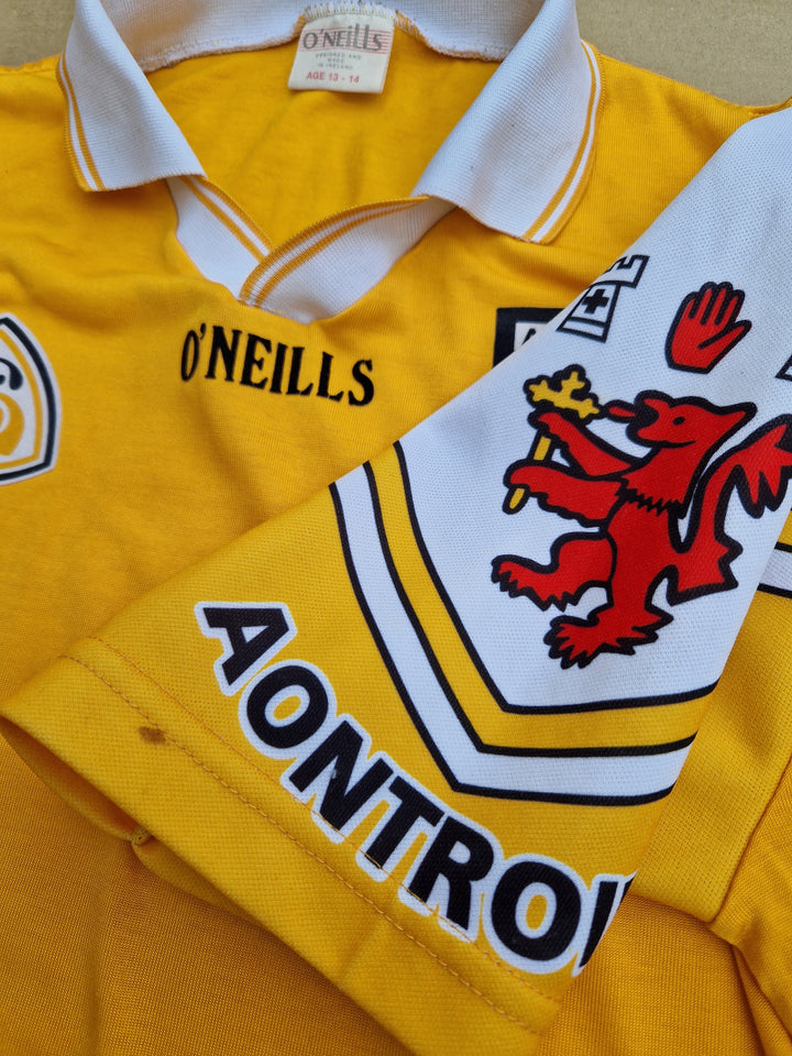 Sleeve on vintage 1999 Antrim GAA Jersey