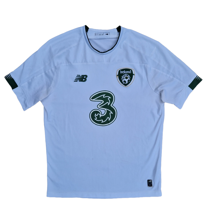 Front of classic retro 2020 Ireland Away football Shirt