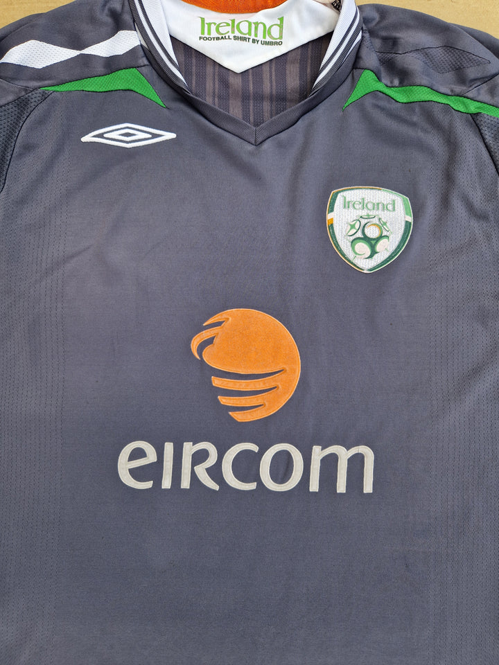 Eircom sponsor on 2007/08 Ireland Third Shirt