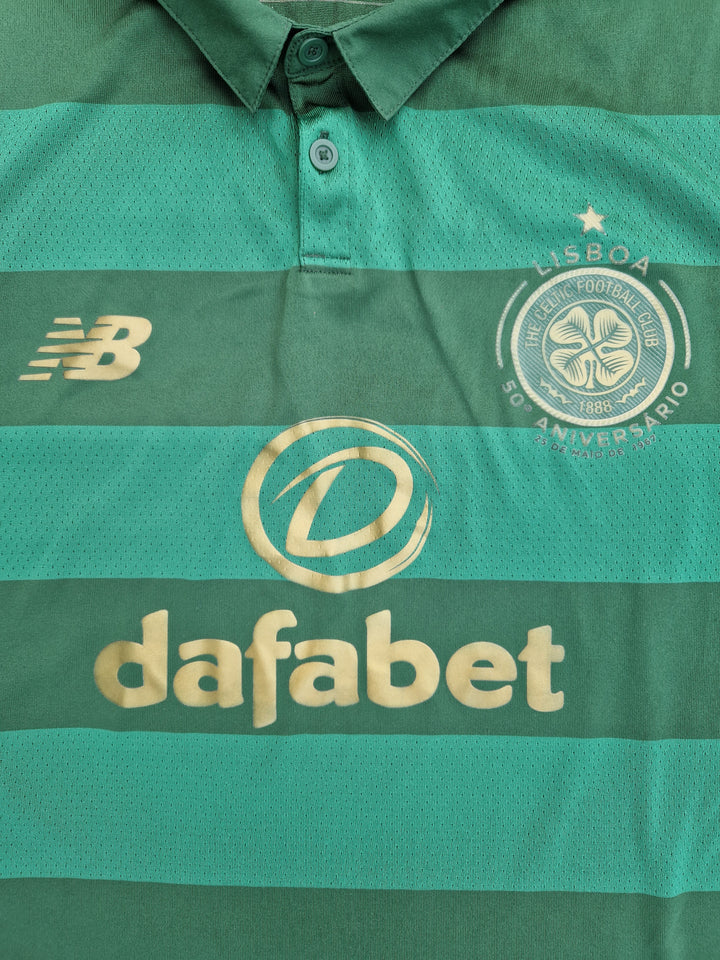 Font and sponsor on 2017/18 Celtic Away Shirt 