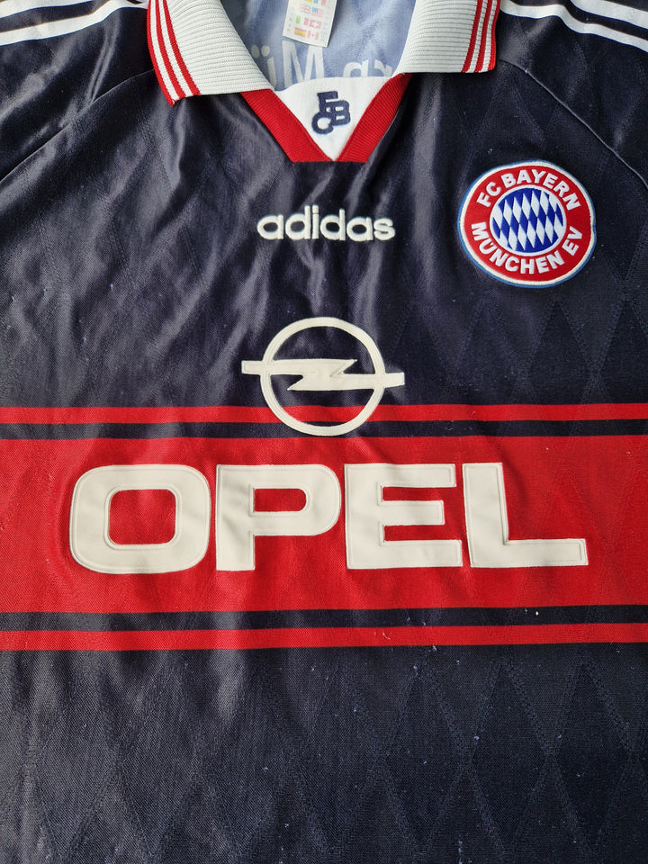 Opel sponsor on 1997/98 Bayern Munich Shirt