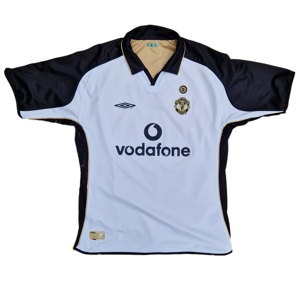 Front of 2001/02 Manchester United Centenary Away Shirt