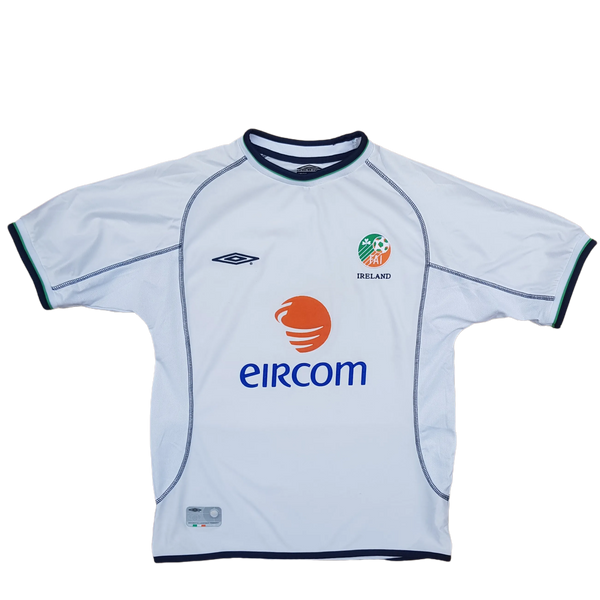 Front of 2002 Ireland Away football jersey 