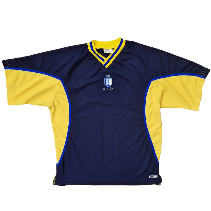 Front of Retro Clare GAA training top