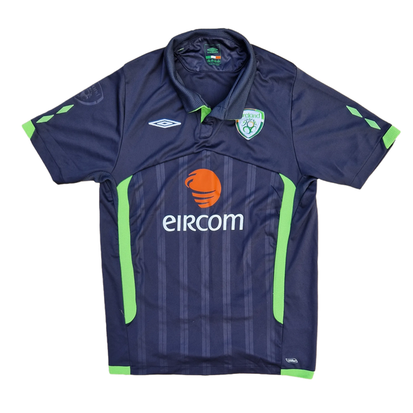 Front of 2008 Ireland soccer Away Shirt