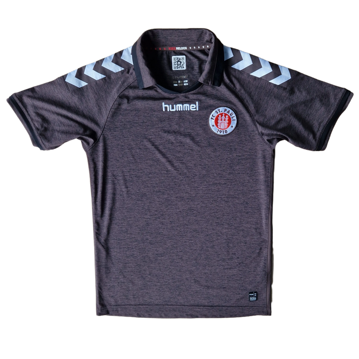 Front of 2014/15 St Pauli Shirt