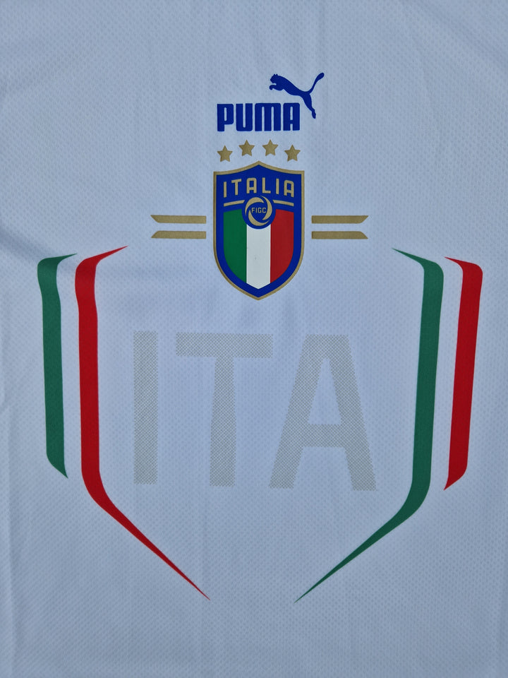 Chest on 2022 Italy Away Shirt