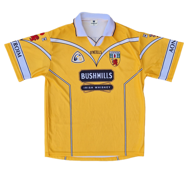 Front of vintage retro 2001/03 Antrim GAA Jersey