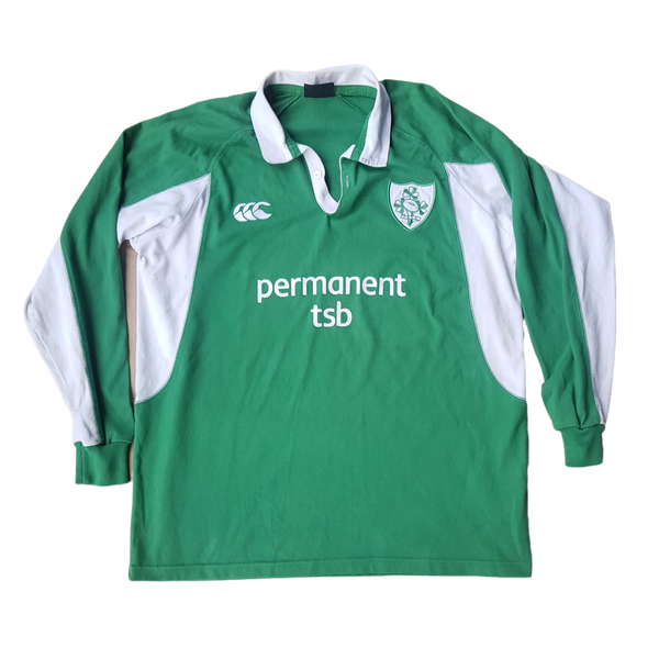 Front of classic long sleeve 2005/06 Ireland Rugby Jersey