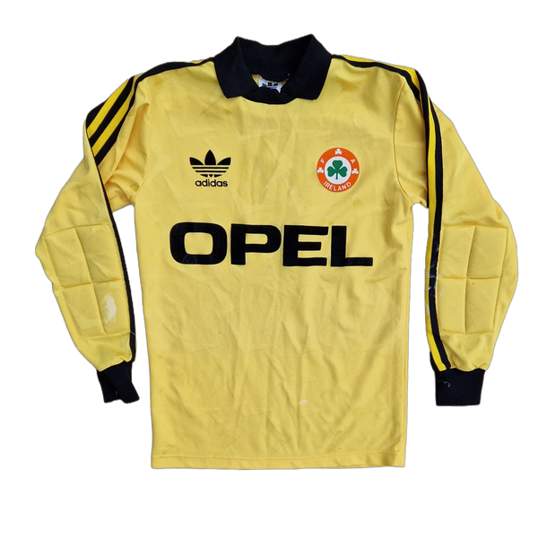 Front of 1990 Ireland Goalkeeper Jersey