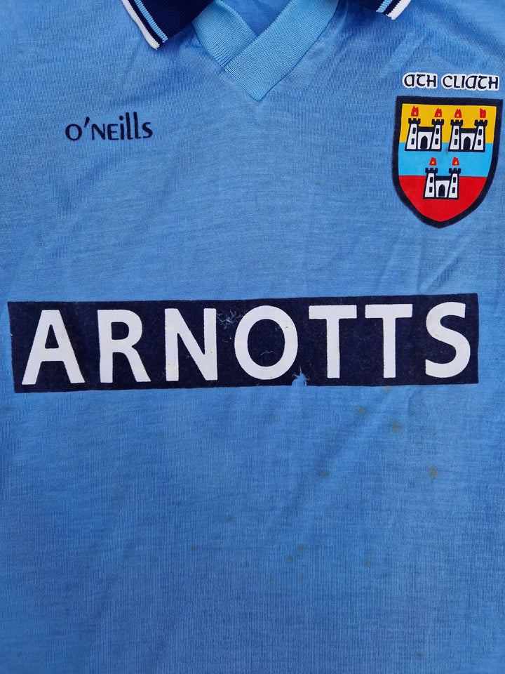 Arnotts sponsor on 1992/94 Dublin GAA Jersey