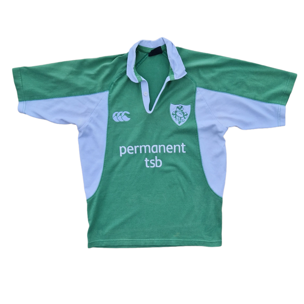 Front of 2005/06 Ireland Rugby Jersey