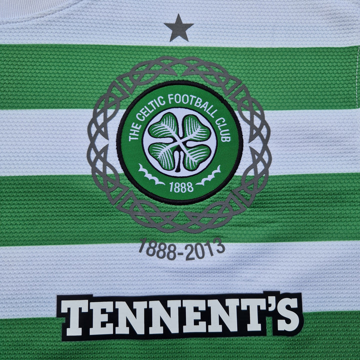 Club crest on 2012/13 Celtic Shirt