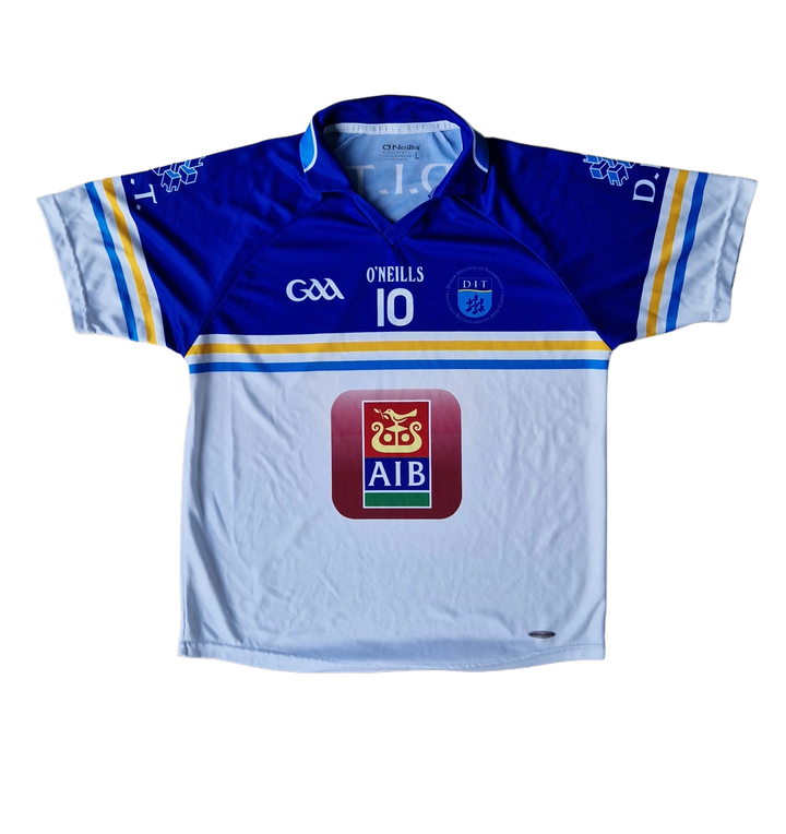 Front of DIT GAA Jersey 