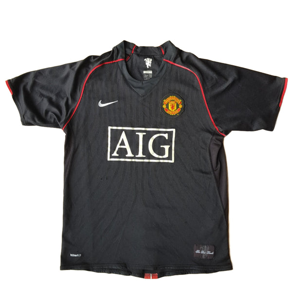 Front of 2007 Manchester United Away shirt