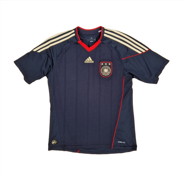 Front of 2010 Germany away shirt