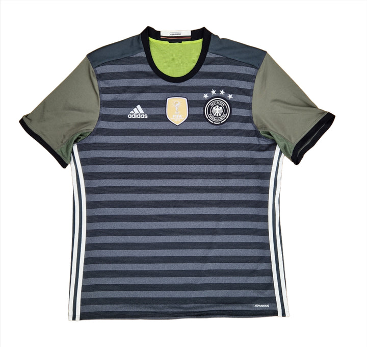 Front of 2016 Germany away shirt
