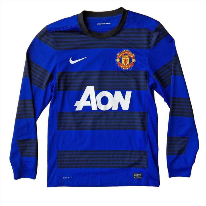 front of 2012/13 Manchester United Third Jersey