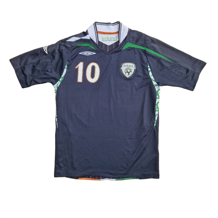 Front of 2006 Ireland Third Soccer Jersey 