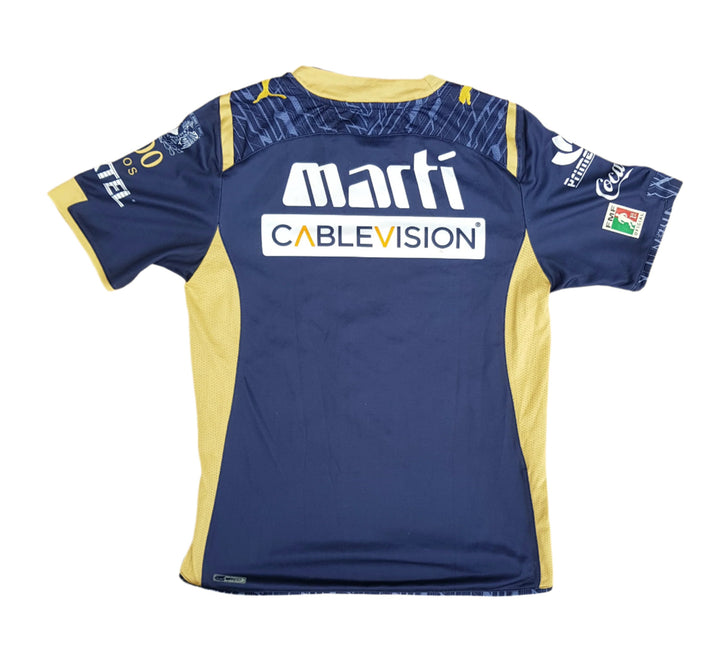 Rear of 2009/10 Pumas UNAM away shirt