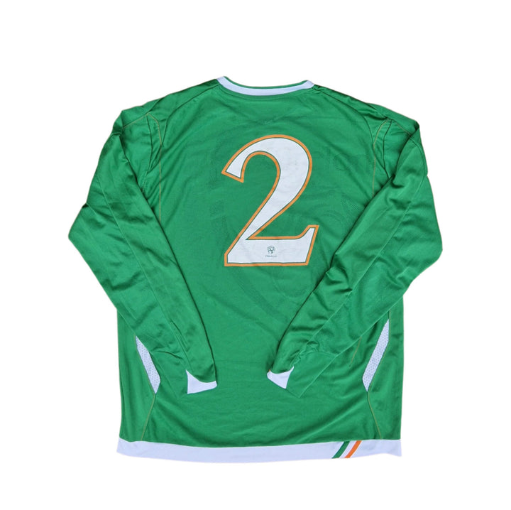 Rear of 2006 Ireland shirt