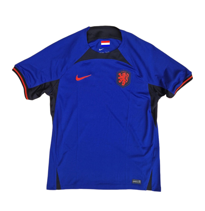 Front of 2022 Netherlands away shirt