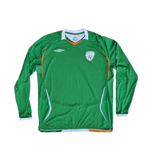 Front of 2008 Long Sleeve Ireland soccer jersey