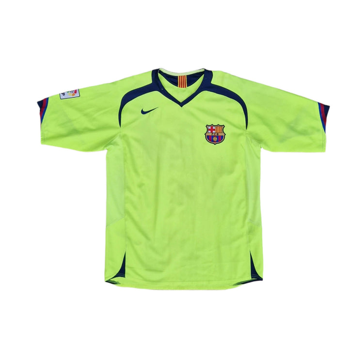 Front of 2005/06 Barcelona Away Shirt 