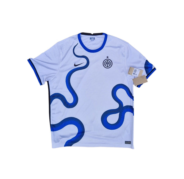 Front of 2021/22 Inter Milan away shirt