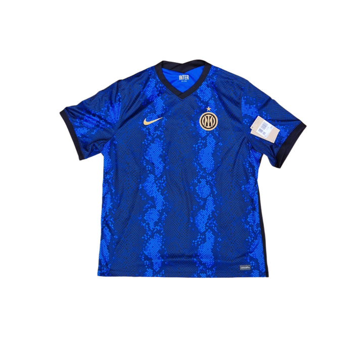 Front of 2021/22 Inter Milan shirt