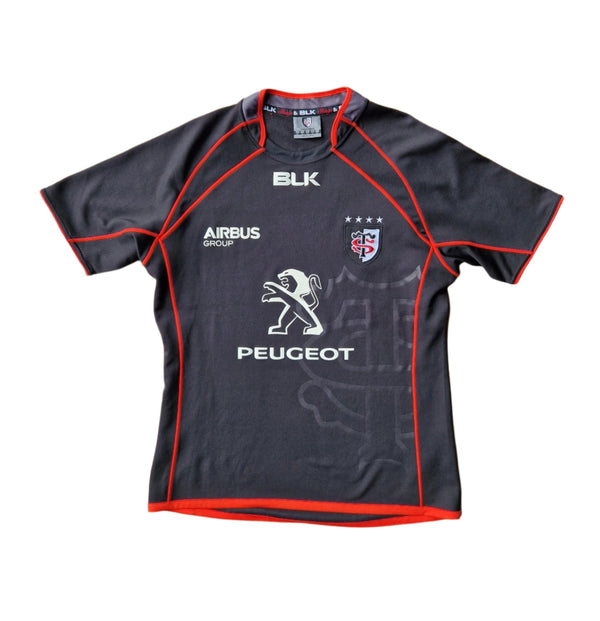 Front of Toulouse rugby jersey