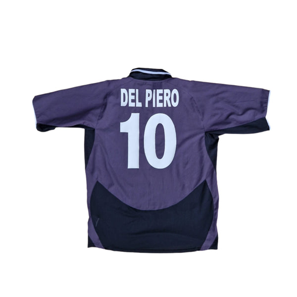 Back of 2003/04 Juventus Third Shirt with Del Piero nameset