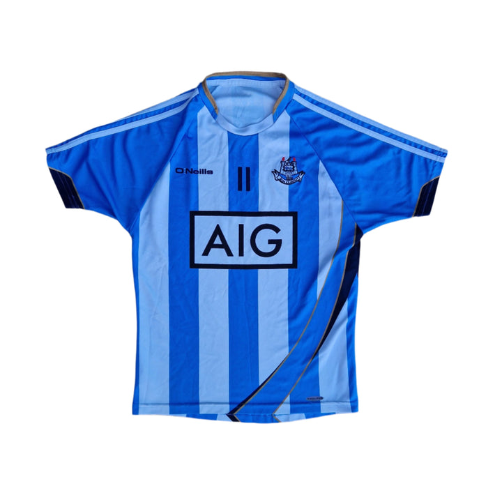 Front of tight fit Argentina style Dublin Gaelic Football jersey