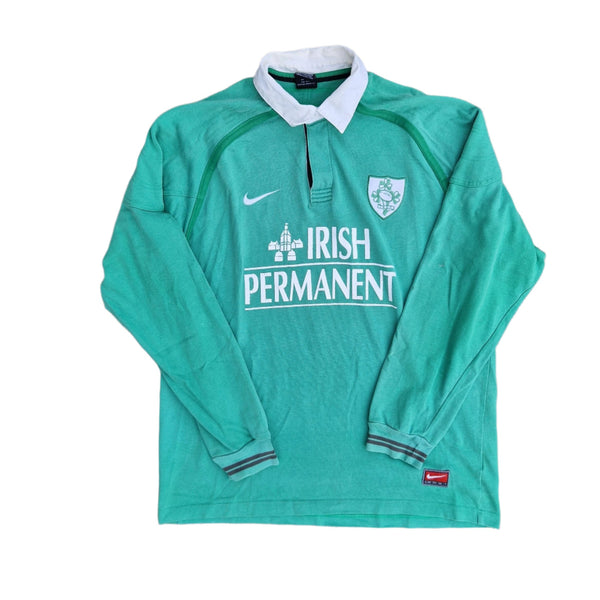 Front of 1999 2000 Ireland rugby jersey