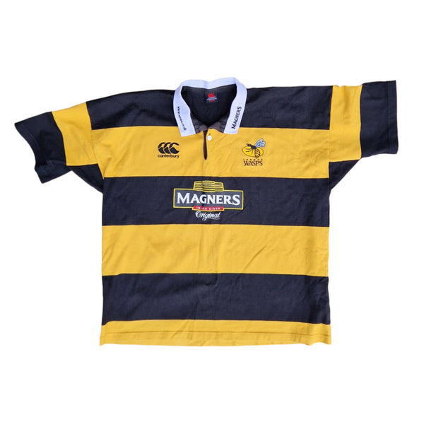 Front of vintage London Wasps rugby jersey