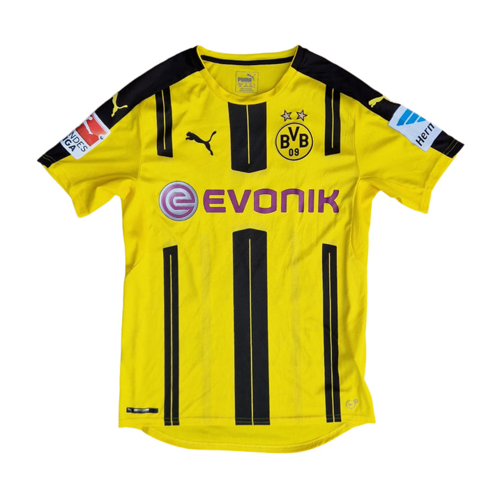 Front of 2016 2017 Borussia Dortmund Shirt
