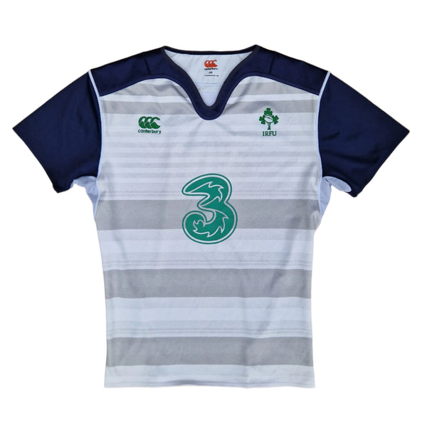 Front of 2015 Irish rugby training jersey with GPS pouch
