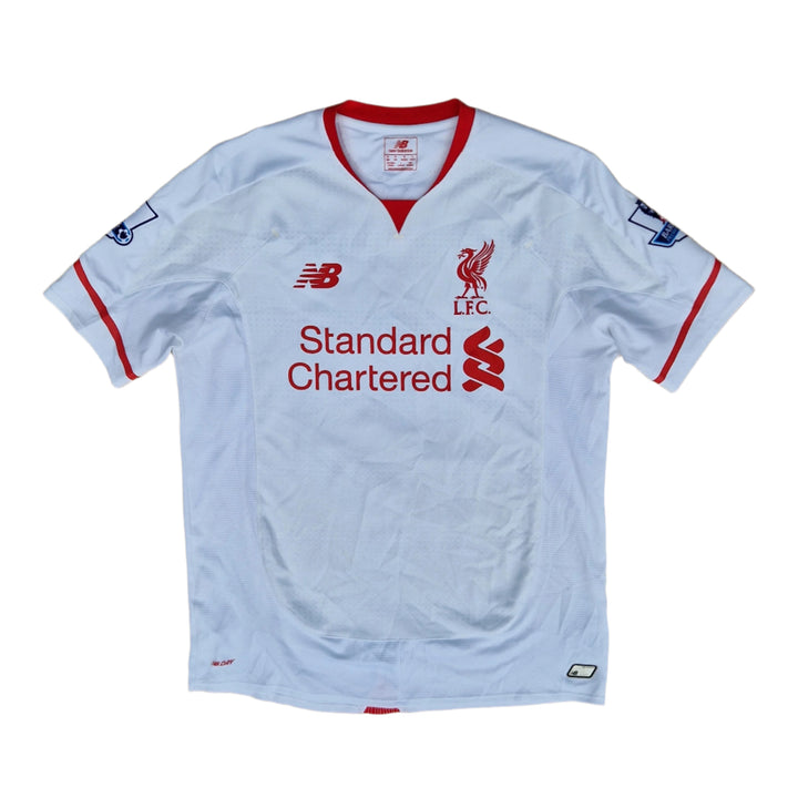 front of 2015/16 Coutinho Liverpool away jersey 