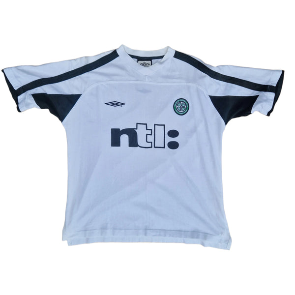 Front of 2002 Celtic training jersey