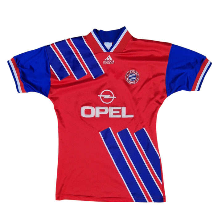 front of 1993/95 Bayern Munich Jersey 