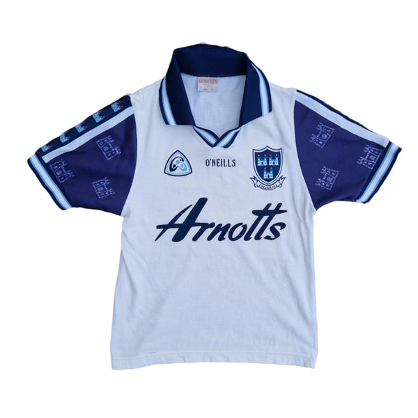 Front of kids 1998 2000 Dublin GAA Away Jersey