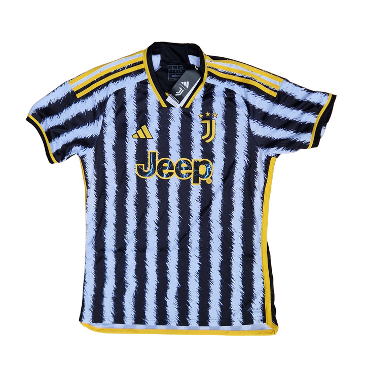 front of 2023/24 Juventus Jersey 